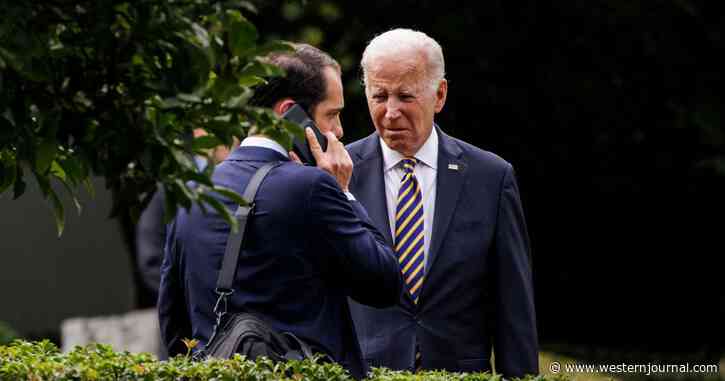 Heading for the Exits: White House Loses Key Staffers in Back-to-Back Days