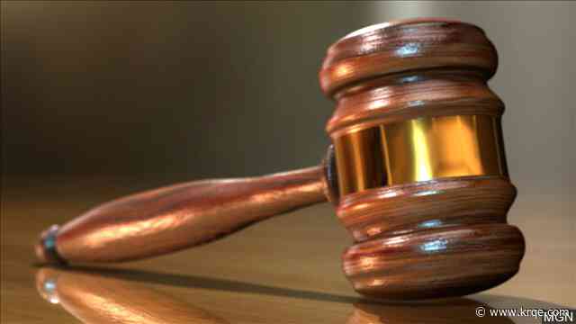 Teen who shot at pregnant woman pleads guilty