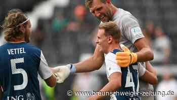 21 Tore bei Benefizkick - Schumachers Team siegt