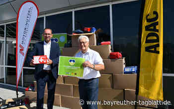 Spendenübergabe in Bayreuth: Verbandskästen für die Ukraine - Bayreuther Tagblatt