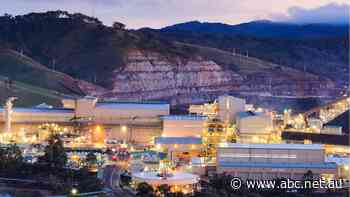 Environmental watchdog slaps Australia's largest gold mine with maximum fine over dust pollution
