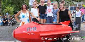 Megaparty am THG Waltrop – und eine rote Rakete steht im F - Waltroper Zeitung