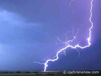 Severe thunderstorm warning rolls over Cochrane - CochraneNow.com