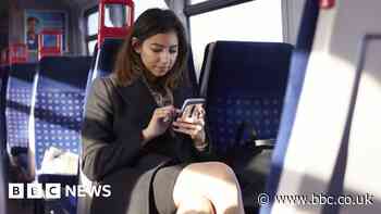 Train commuter rewards scheme to end this month