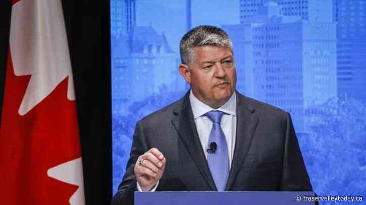 Aitchison condemns Lewis’ Nuremberg email as ‘dog whistle’ to COVID vaccine critics