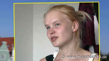 „Hartz und herzlich“-Bekanntheit Cindy verteilt Autogrammkarten – und wird verspottet