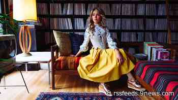 Lindsey Stirling announces forthcoming Christmas album