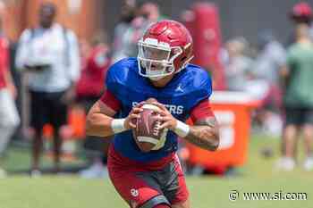 Oklahoma QB Dillon Gabriel Named to Golden Arm Award Watch List - Sports Illustrated
