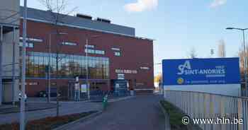 Kunstkring Ter Cauwe exposeert in inkomhal Sint-Andriesziekenhuis - Het Laatste Nieuws