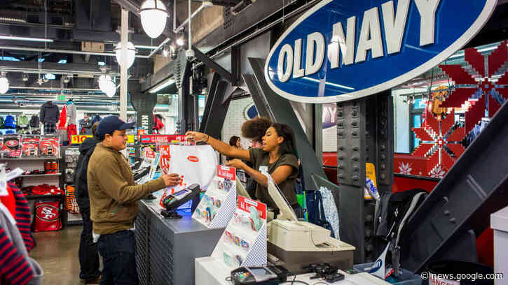 Gap withdraws 2022 financial outlook as Old Navy sales fall in second quarter - CNBC