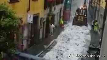 Maltempo, a Bedonia (Parma) le ruspe ripuliscono le strade dopo la tempesta - Repubblica TV