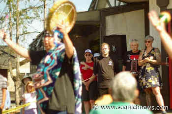 Central Saanich says goodbye to Sassy's Restaurant - Saanich News