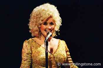 Dolly Parton and Kelly Clarkson Are Re-Recording ‘9 to 5’
