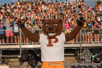 Bruno debuts as Padua Franciscan High School mascot - Catholic Diocese of Cleveland