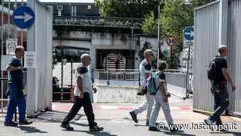 Così Mirafiori ha archiviato la sinistra: operai verso il voto a Giorgia Meloni - La Stampa