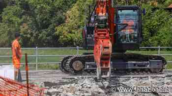Il lento addio del ponte sull’Orme È partita l’opera di demolizione - LA NAZIONE