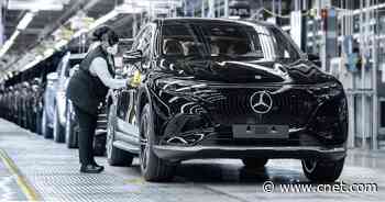 Mercedes-Benz EQS SUV Starts Production in Alabama     - CNET
