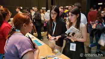 Criterio presente en la décima edición de la Media Party, Buenos Aires, Argentina - criterio.hn