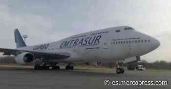Familiares de los tripulantes del 747 de Emtrasur llegan a Buenos Aires - MercoPress