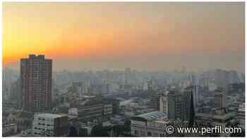 Un frente de humo llegó a la Ciudad de Buenos Aires: qué recomienda el Servicio Meteorológico Nacional - Perfil.com