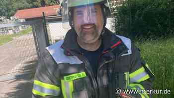 Marder beim Augenarzt: Feuerwehr holt kleines Raubtier aus Holzkirchner Praxis - Merkur.de