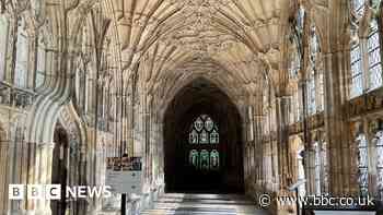 Trial begins to preserve Gloucester Cathedral's cloisters - BBC
