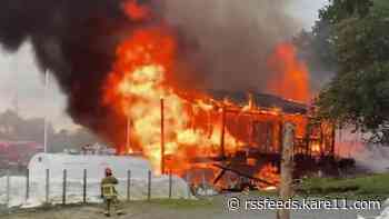 2 injured in massive fire at International Falls houseboat business