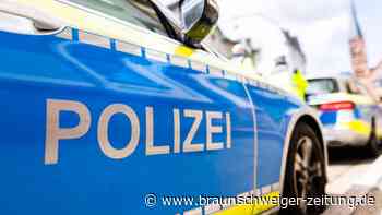 Kreis Hildesheim: Segelflugzeug stürzt in Wohngebäude