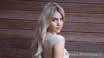 Sara Croce si tuffa nel mare di Capri: sirena in perizoma - VIDEO - Direttagoal.it