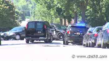 Milwaukee police officer shot by wanted man during foot pursuit; suspect dies from self-inflicted gunshot - WDJT