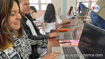 “Hablamos libres”: 'Mi Historia' es un proyecto de periodismo para jóvenes que han vivido la violencia en Colombia - Voz de América