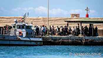 Nuovi sbarchi a Lampedusa, in 60 arrivano all’alba - Giornale di Sicilia