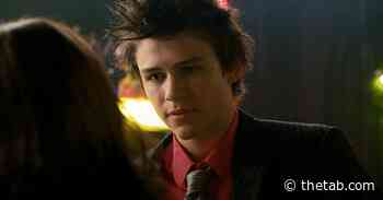 PSA: Dave the Laugh from Angus, Thongs and Perfect Snogging is seriously fit now - The Tab