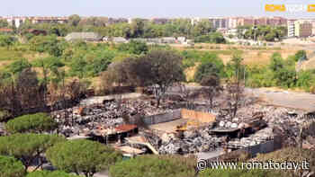 Bonifica ai privati e delocalizzazione degli sfasci: in arrivo l'ordinanza di Gualtieri dopo l'incendio di Centocelle