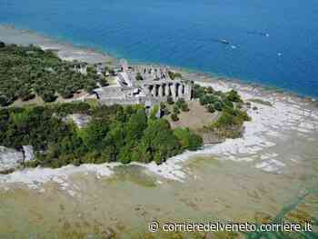 Grotte di Catullo, sul Garda la siccità fa allungare la «spiaggia» di marmo - Corriere