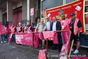 Striking postal workers vow to 'fight hard' for improved pay deal - Dudley News