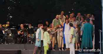 Rockiges emotionales Jesus-Musical vor dem Residenzschloss | Lokale Nachrichten aus Detmold - Lippische Landes-Zeitung