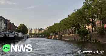 Gent verbiedt waterskiën en wakeboarden: "Te gevaarlijk door blauwalgen" - VRT NWS