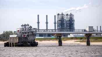 LNG-Terminal in Stade: Bund gibt 100 Millionen dazu - NDR.de