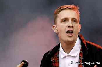 Chemnitz: Kraftklub-Frontmann Felix-Kummer gibt in neuem Song zu - "Ich kann nicht singen" - TAG24