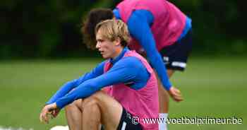 Jeugdproduct schuift plaatsje op bij KRC Genk: "Spreidstand valt best mee" - VoetbalPrimeur.be