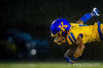 See photos from Carman-Ainsworth, Flint Kearsley football season-opener - MLive.com