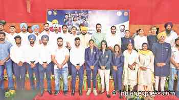 Commonwealth Games: Mann felicitates all 23 from Punjab | Cities News - The Indian Express