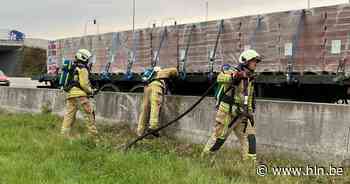 Trucker merkt brandende lading zelf op langs A11 - Het Laatste Nieuws