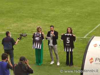 Acr Siena, presentata la nuova maglia - RadioSienaTv
