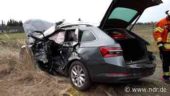 Braunschweig: Auto von vollbesetztem Regionalzug erfasst - NDR.de