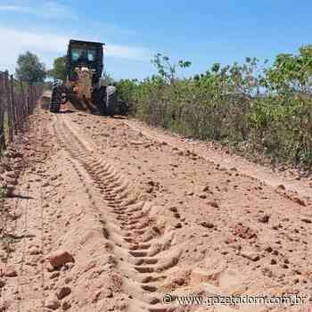 Prefeitura de Apodi continua trabalho de recuperação das estradas vicinais do município - Gazeta do RN