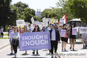 'Only the beginning'': Hundreds protest Western University vaccine mandate - Delta Optimist