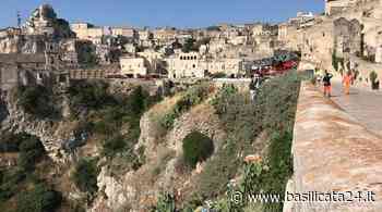 Matera, abbandono illecito di rifiuti: ripulita area Sassi di via Madonna delle Virtù - Basilicata24