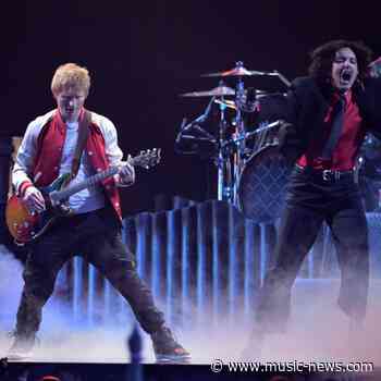 Ed Sheeran makes surprise appearance at Reading festival